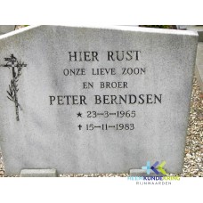 Grafstenen kerkhof Herwen Coll. HKR (97) P.Berendsen